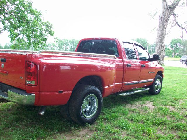 2005 Dodge Ram 3500 LT 5 1/4 Ft