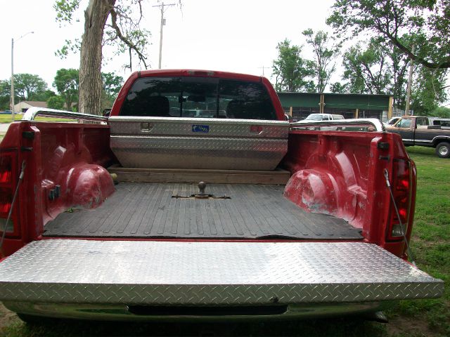 2005 Dodge Ram 3500 LT 5 1/4 Ft