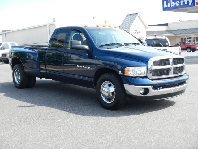 2005 Dodge Ram 3500 Sahara 4X4