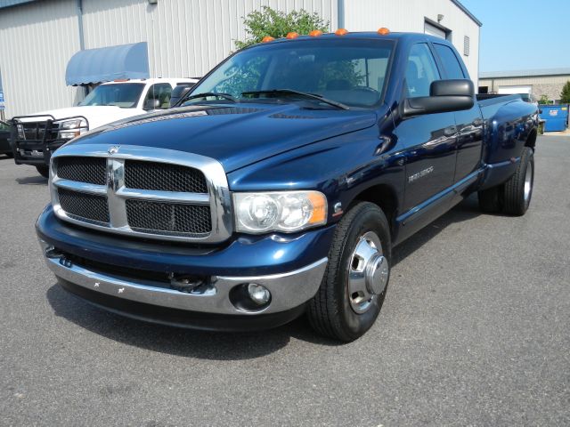 2005 Dodge Ram 3500 Sahara 4X4