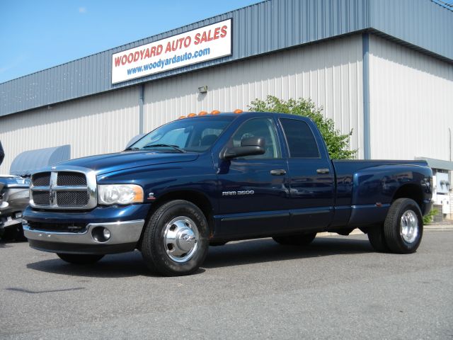 2005 Dodge Ram 3500 Sahara 4X4