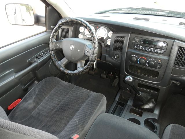 2005 Dodge Ram 3500 Sahara 4X4