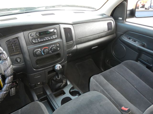 2005 Dodge Ram 3500 Sahara 4X4