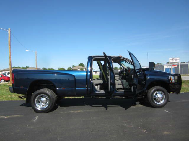 2006 Dodge Ram 3500 CX Minivan 4D