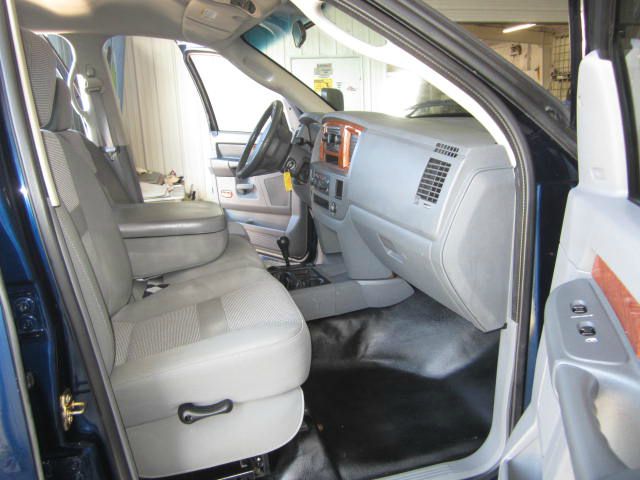 2006 Dodge Ram 3500 CX Minivan 4D