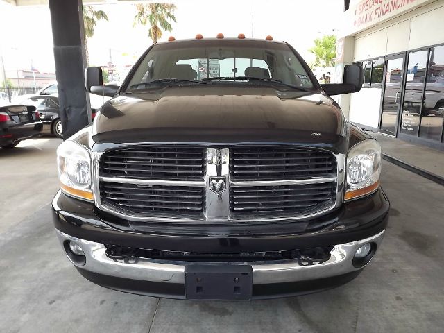 2006 Dodge Ram 3500 Sahara 4X4