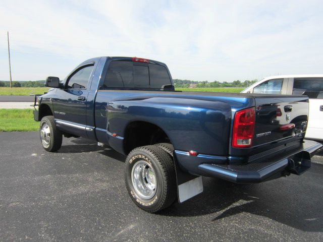 2006 Dodge Ram 3500 4dr LE Auto 4WD