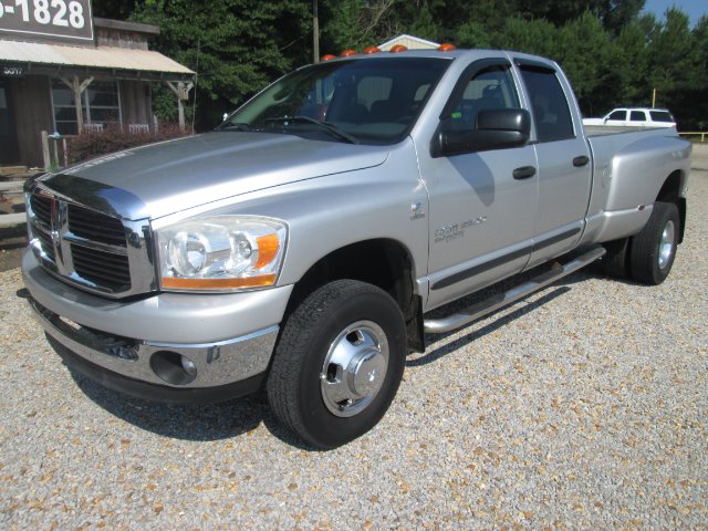 2006 Dodge Ram 3500 CX Minivan 4D