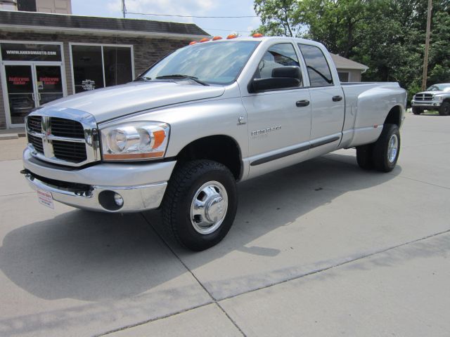 2006 Dodge Ram 3500 Luxury AWD Nav