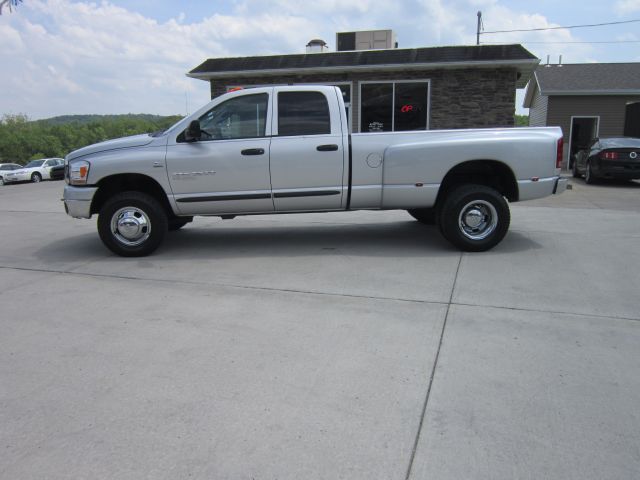 2006 Dodge Ram 3500 Luxury AWD Nav