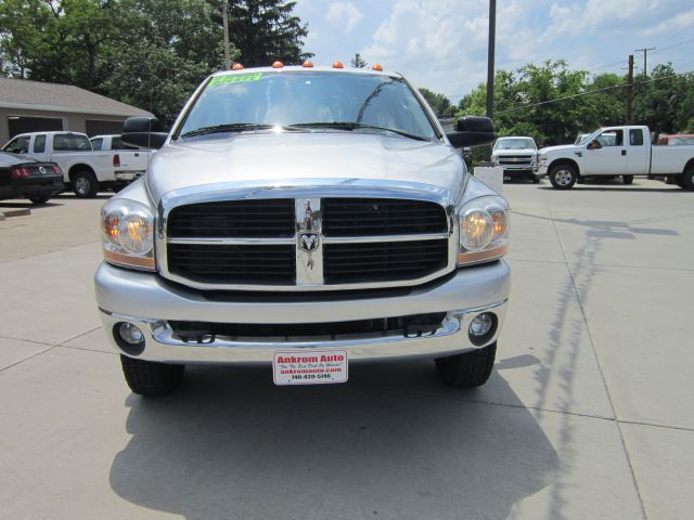 2006 Dodge Ram 3500 Luxury AWD Nav