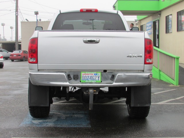 2006 Dodge Ram 3500 4d Wagon AWD