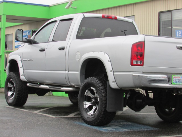 2006 Dodge Ram 3500 4d Wagon AWD