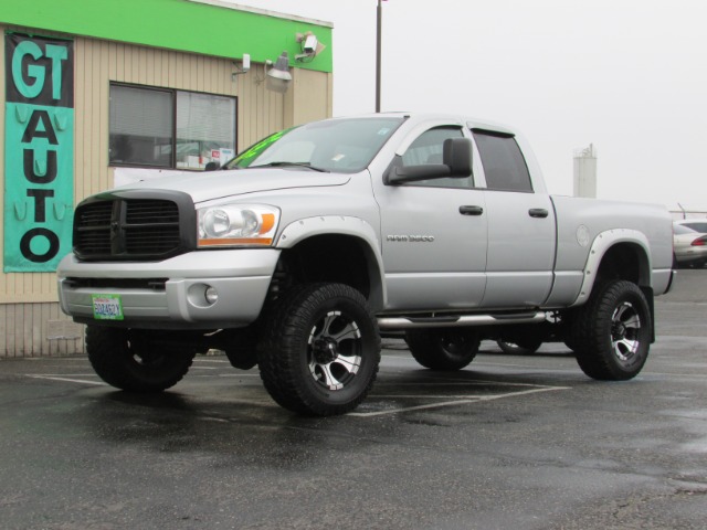 2006 Dodge Ram 3500 4d Wagon AWD