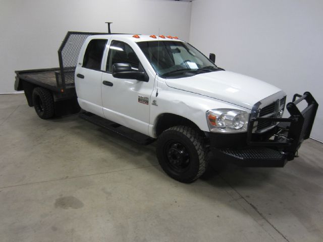 2007 Dodge Ram 3500 4dr Quad Cab 140.5 WB 4WD SLT