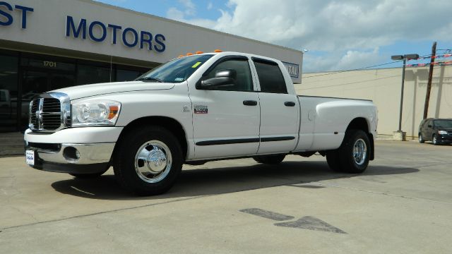 2007 Dodge Ram 3500 S 1 Owner 29mpg