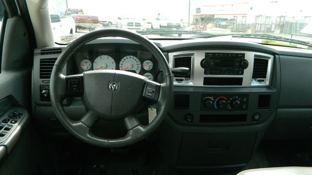 2007 Dodge Ram 3500 S 1 Owner 29mpg