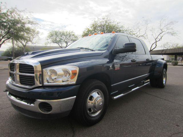 2007 Dodge Ram 3500 2WD Crewmax Short Bed 5.7L Grade (SE) Truck