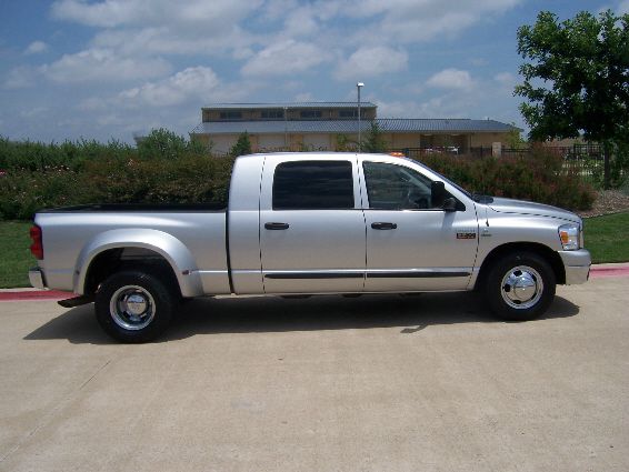 2008 Dodge Ram 3500 2WD Crewmax Short Bed 5.7L Grade (SE) Truck