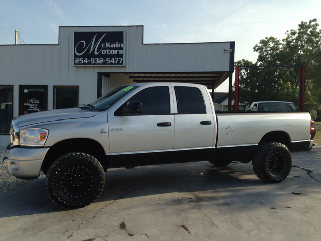 2008 Dodge Ram 3500 2WD Double Cab Standard Bed 5.7L V8 (SE) Truck