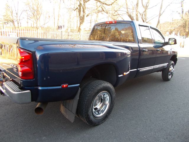 2009 Dodge Ram 3500 2WD Double Cab Standard Bed 5.7L V8 (SE) Truck