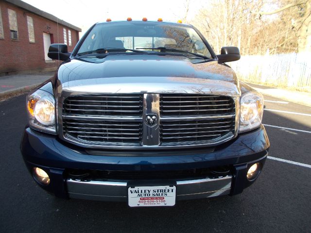 2009 Dodge Ram 3500 2WD Double Cab Standard Bed 5.7L V8 (SE) Truck