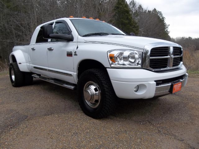 2009 Dodge Ram 3500 4dr Sdn I4 ES