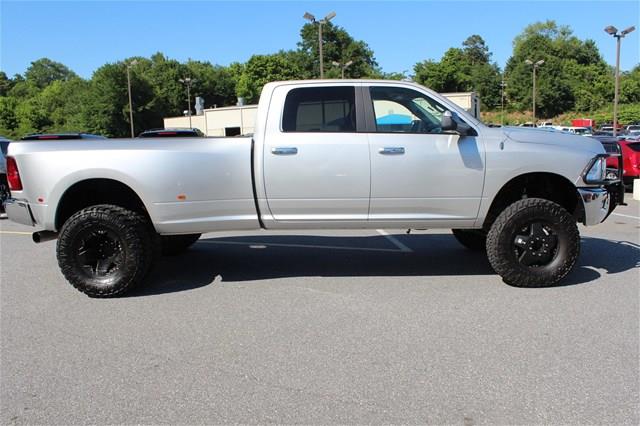 2011 Dodge Ram 3500 SLT 4WD Crew Cab