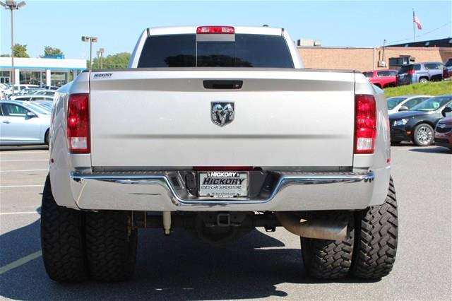 2011 Dodge Ram 3500 SLT 4WD Crew Cab