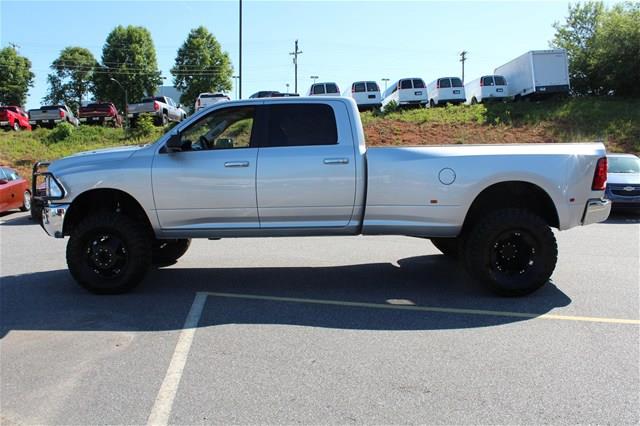 2011 Dodge Ram 3500 SLT 4WD Crew Cab