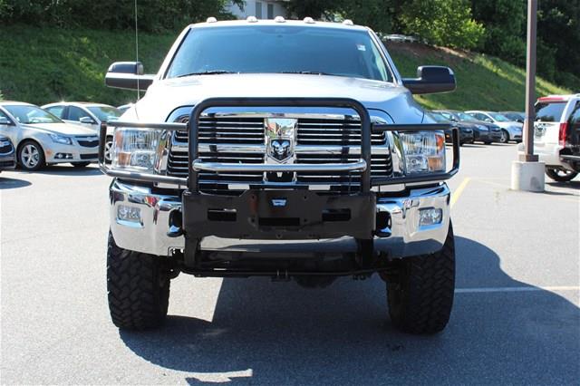 2011 Dodge Ram 3500 SLT 4WD Crew Cab