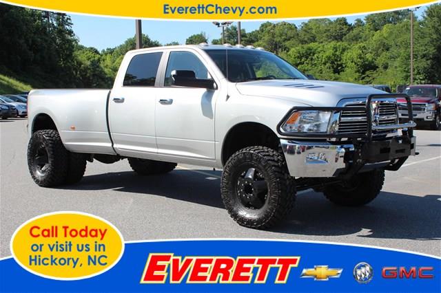 2011 Dodge Ram 3500 SLT 4WD Crew Cab