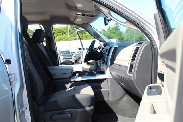 2011 Dodge Ram 3500 SLT 4WD Crew Cab