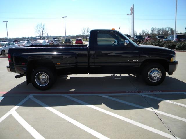 1995 Dodge Ram Pickup Crew Cab 4WD