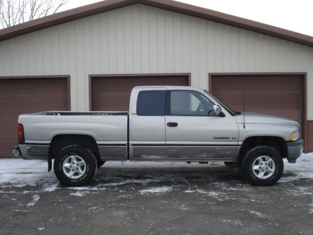 1997 Dodge Ram Pickup SLT