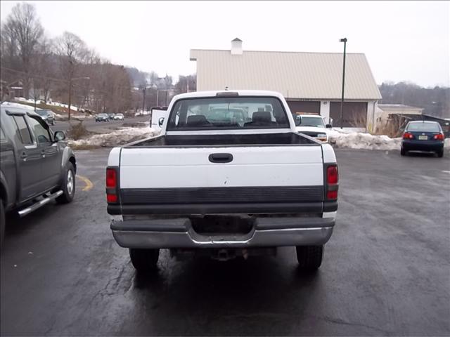 1997 Dodge Ram Pickup Base