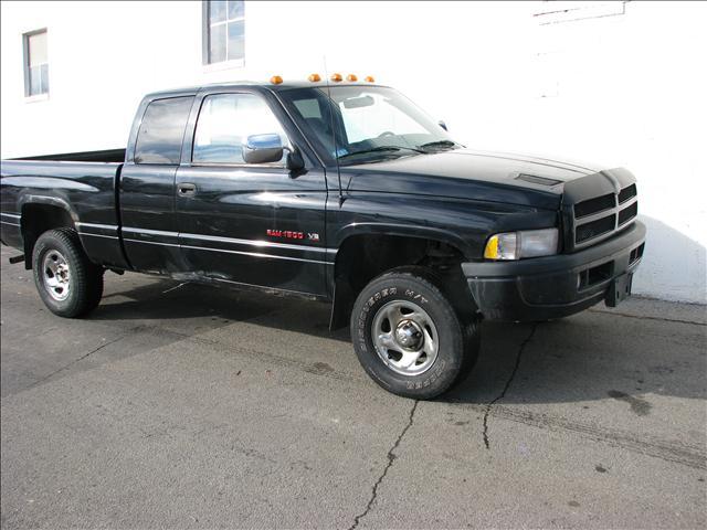 1997 Dodge Ram Pickup Base