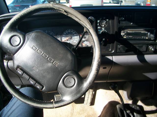 1997 Dodge Ram Pickup Base