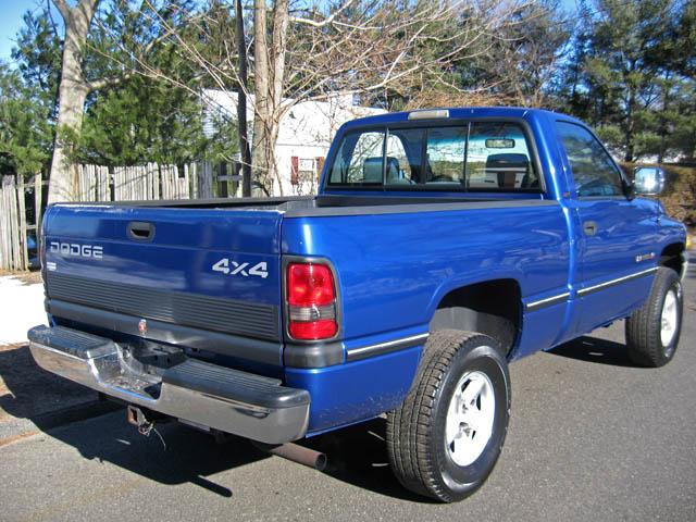 1997 Dodge Ram Pickup SLT