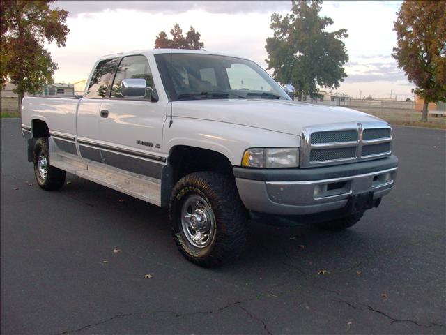 1997 Dodge Ram Pickup SL2