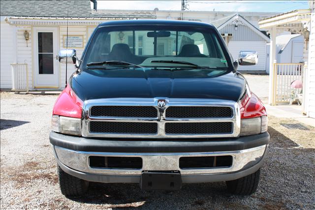 1997 Dodge Ram Pickup Base