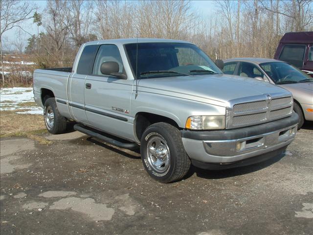 1998 Dodge Ram Pickup Base