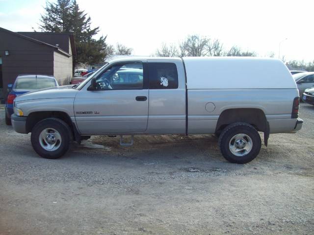 1998 Dodge Ram Pickup Base