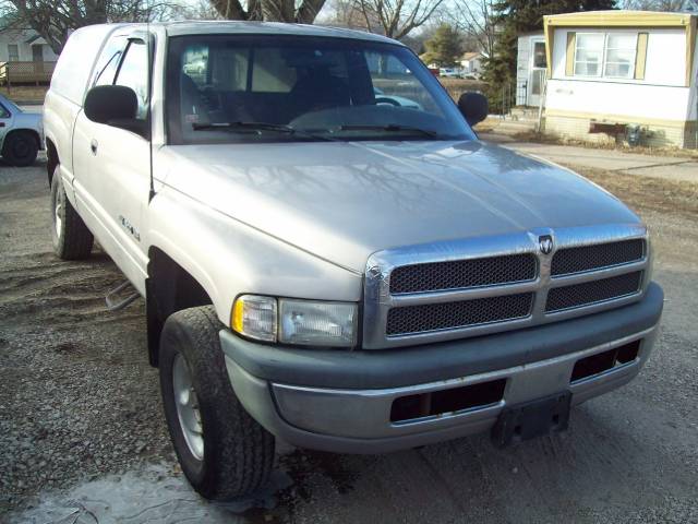 1998 Dodge Ram Pickup Base