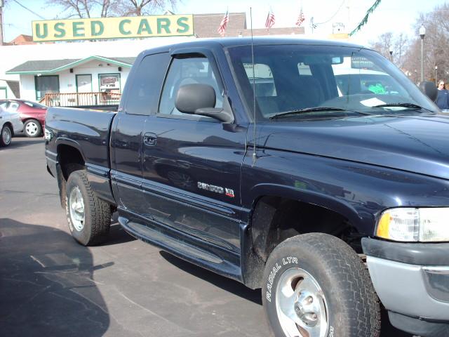 1998 Dodge Ram Pickup Base