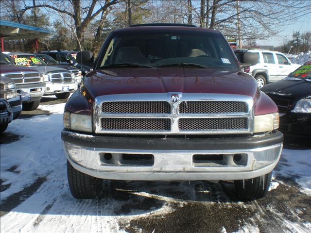 2000 Dodge Ram Pickup Base