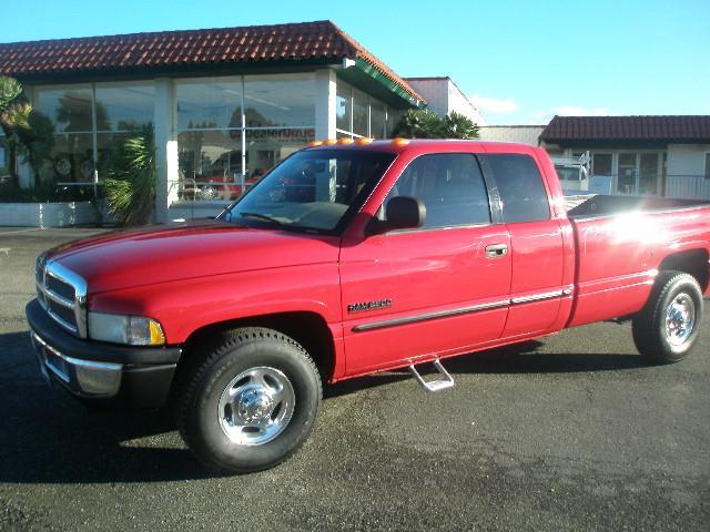 2000 Dodge Ram Pickup Extended Cab Standard Box 4-wheel Drive Work Truck