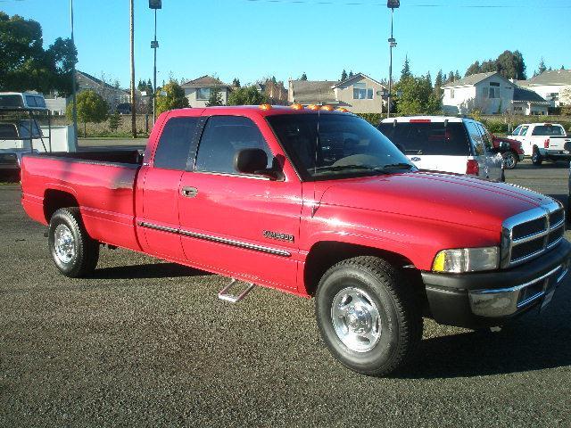 2000 Dodge Ram Pickup Extended Cab Standard Box 4-wheel Drive Work Truck