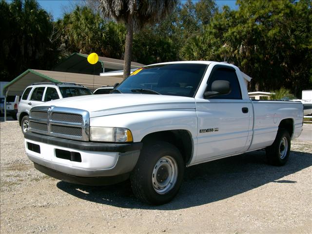 2000 Dodge Ram Pickup Base