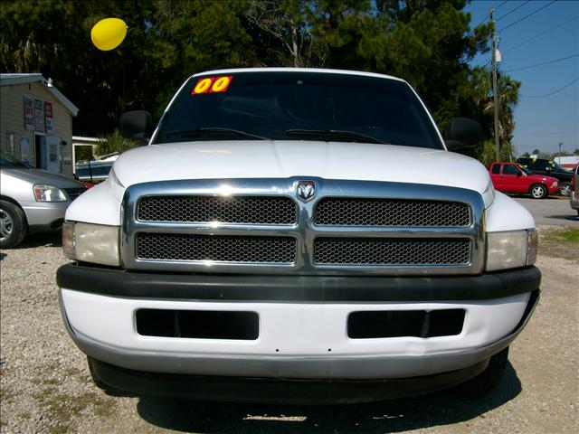 2000 Dodge Ram Pickup Base